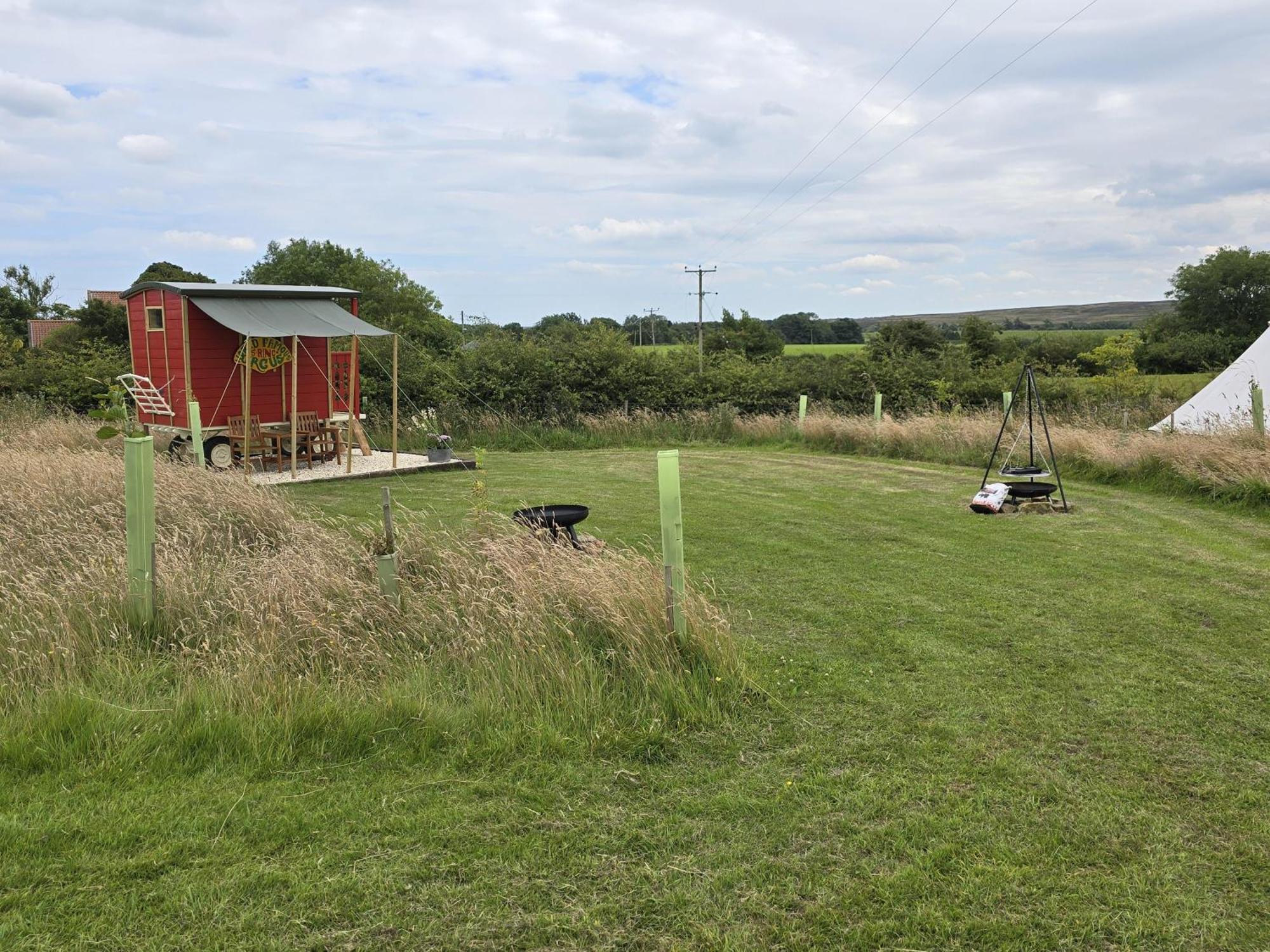Restored Circus Wagon Saltburn-by-the-Sea Extérieur photo